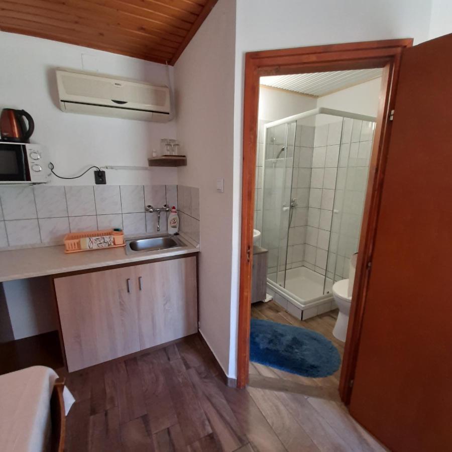 Rozsa Vendeghaz Hotel Visegrád Exterior foto