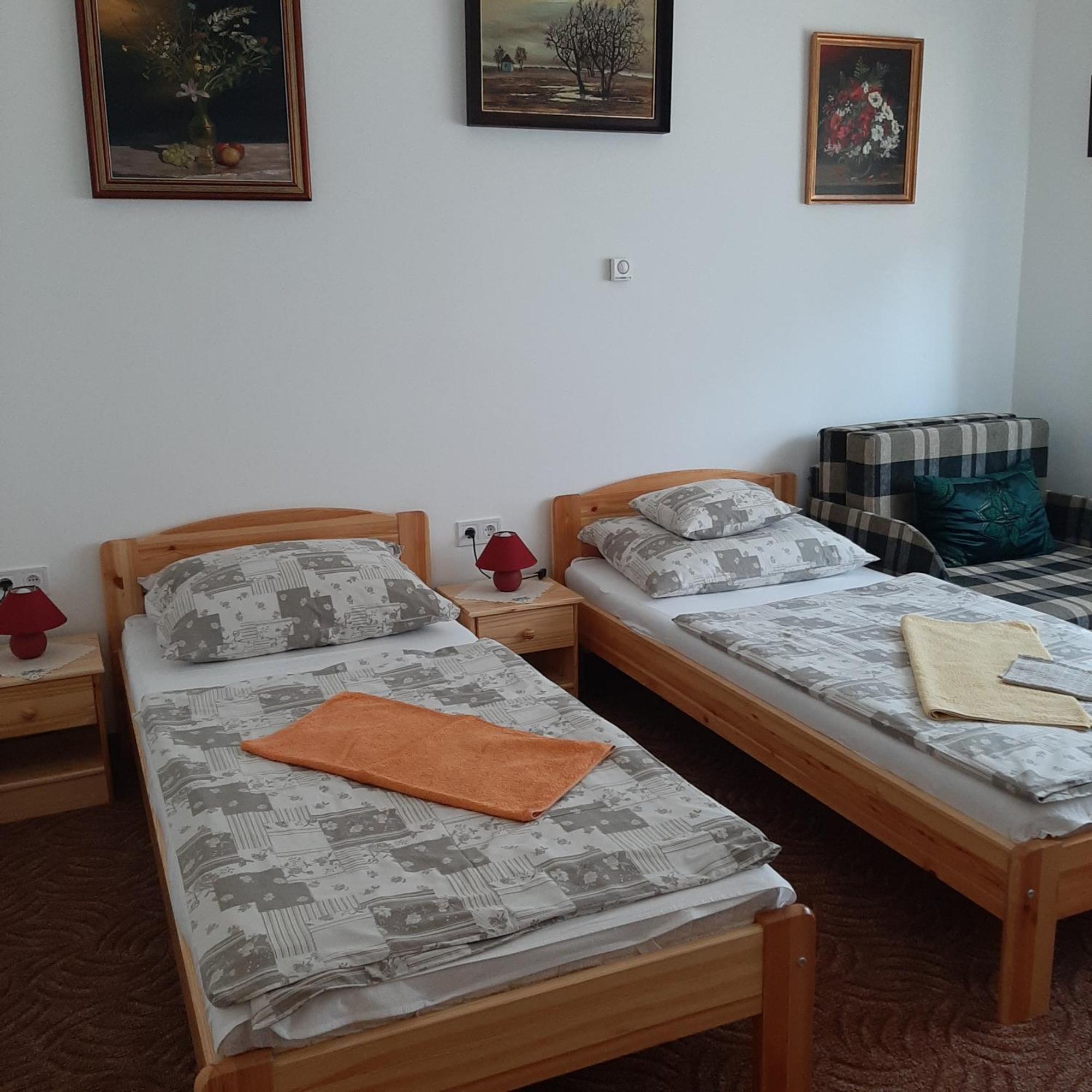 Rozsa Vendeghaz Hotel Visegrád Exterior foto